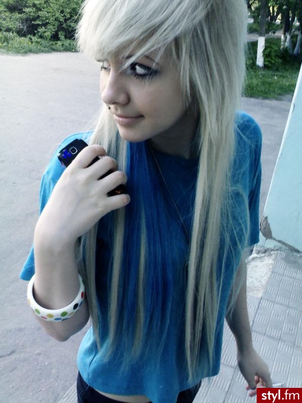 EMO Alternatywne Średnie Fryzury