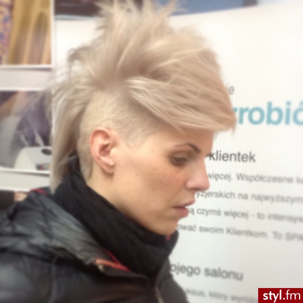 :) - Blond Irokez damski Proste Na co dzień Krótkie Fryzury