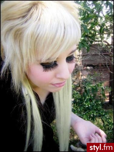 EMO Alternatywne Średnie Fryzury