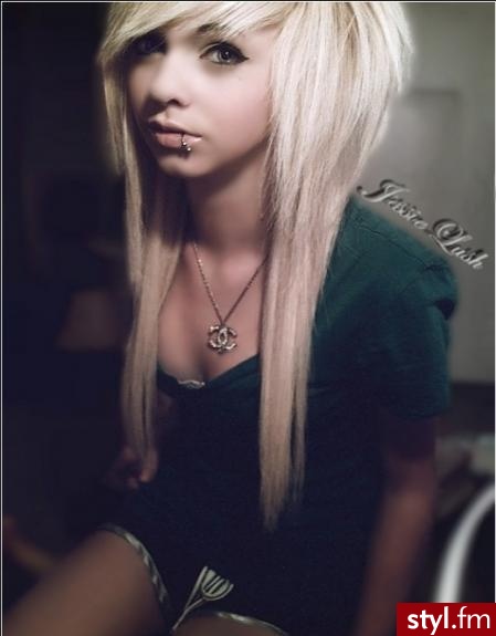 Jeśli zdjęcie już jest napisz, usunę :) - EMO Alternatywne Średnie Fryzury