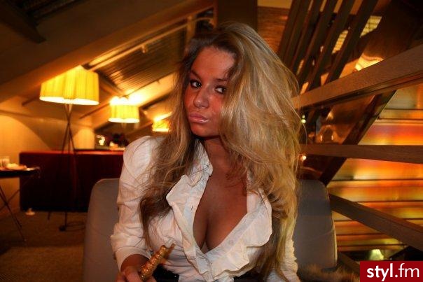 Średnie Fryzury