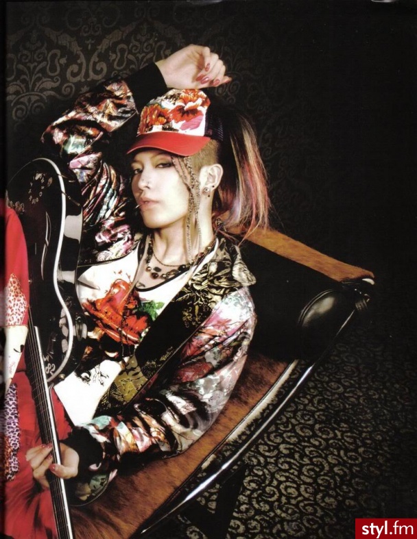 Miyavi i kucyk ;) - Punk Rock Alternatywne Średnie Fryzury