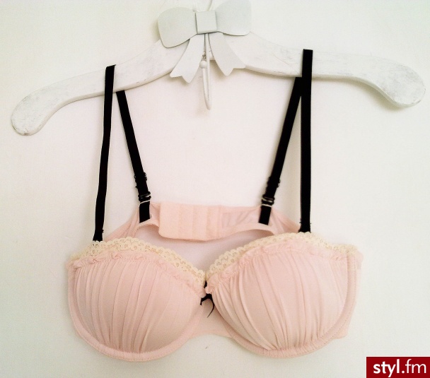 Biustonosze Bielizna Moda