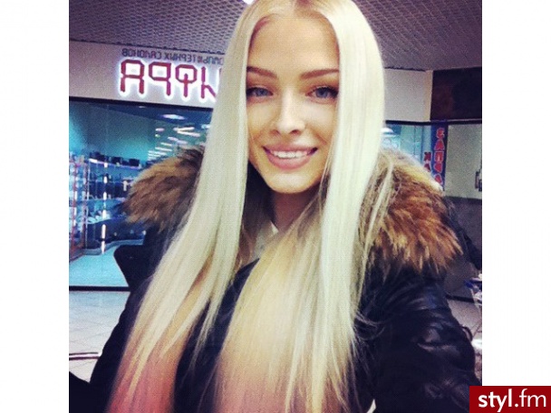 Blond Rozpuszczone Proste Na co dzień Długie Fryzury