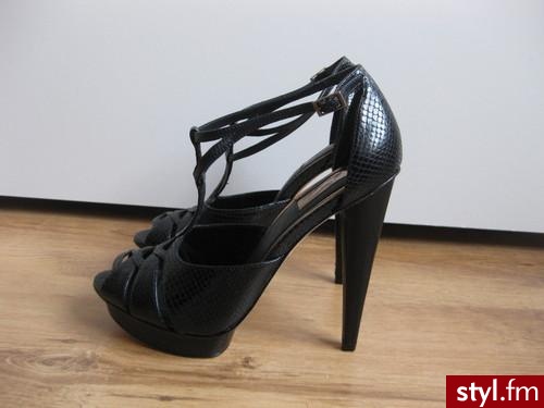 Pozostałe Buty Moda