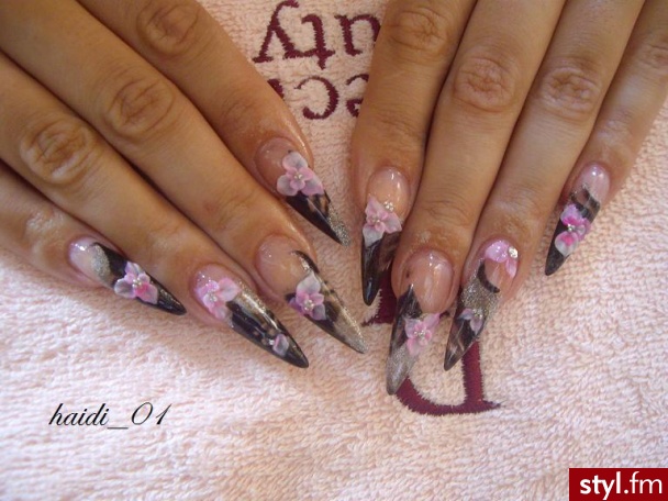 Glamure.... Akryl-forma+bulion... - Paznokcie