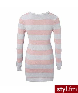 Sweter. Sweter z Jeleniem. - Pozostałe Ciuchy Moda