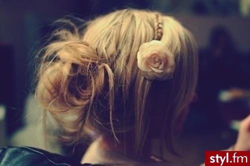 Blond Upięcie Proste Na co dzień Średnie Fryzury