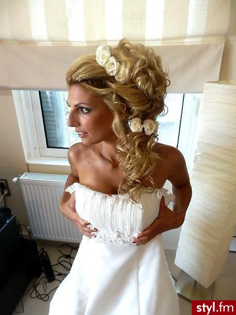 Blond Rozpuszczone Kręcone Ślubne Długie Fryzury