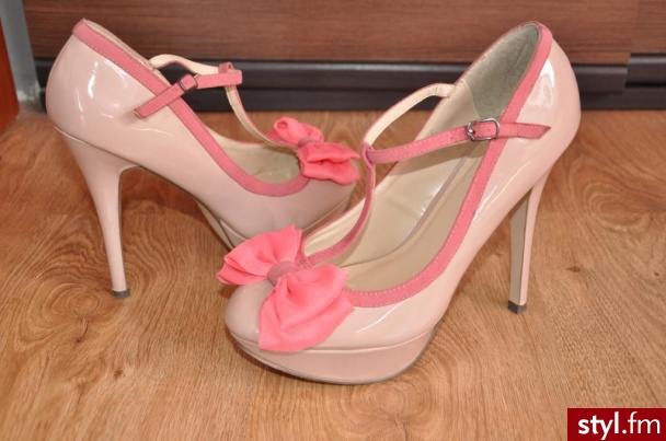 Szpilki Buty Moda