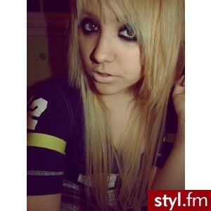 Jeśli jest w katalogu - daj link :P - Średnie Fryzury