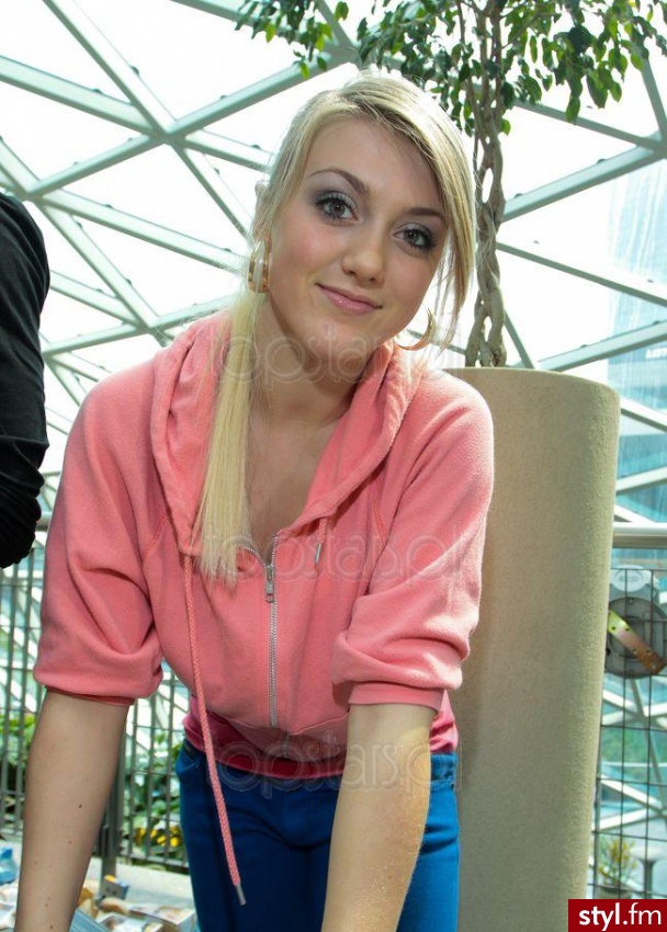 Średnie Fryzury