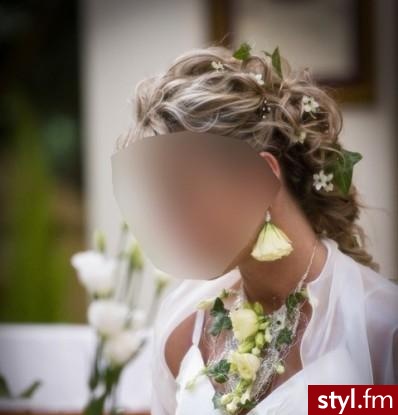 Ślubne Średnie Fryzury