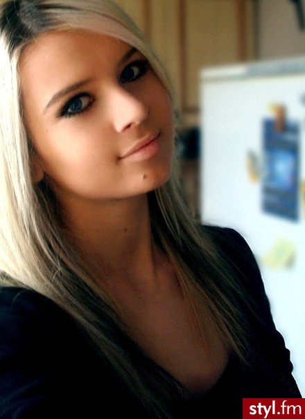 Średnie Fryzury