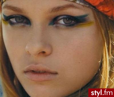 Jeżeli zdjęcie znajduje się już w galerii poproszę o link - Makijaże