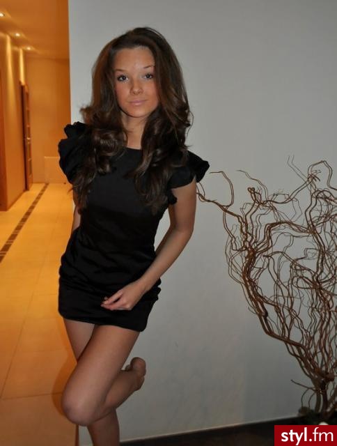 Średnie Fryzury