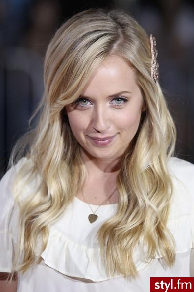 Megan Park - Blond Rozpuszczone Kręcone z grzywką Na co dzień Długie Fryzury