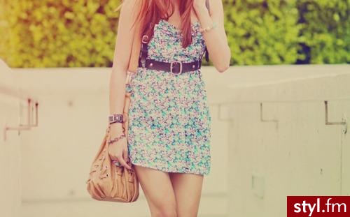 Sukienki Moda