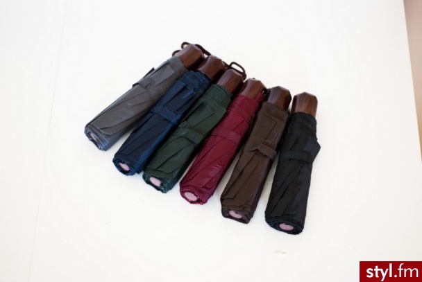 Tiross PARASOL PRZECIWDESZCZOWY AUTO TS-147S - Parasole Dodatki Moda