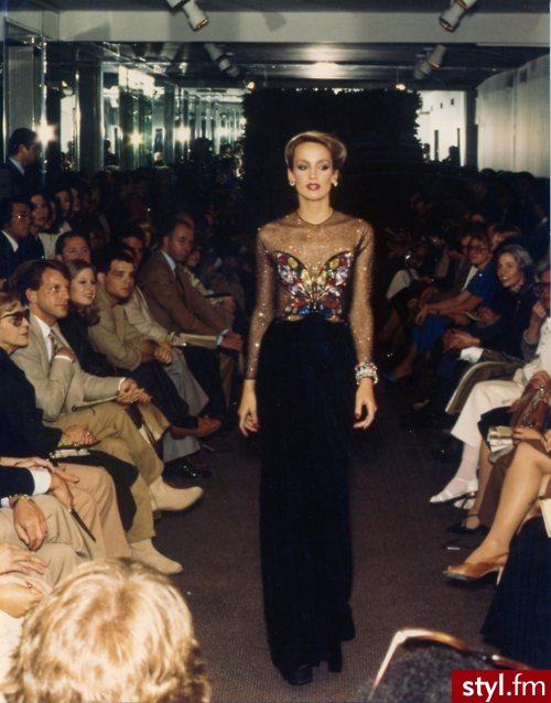Sukienki Moda