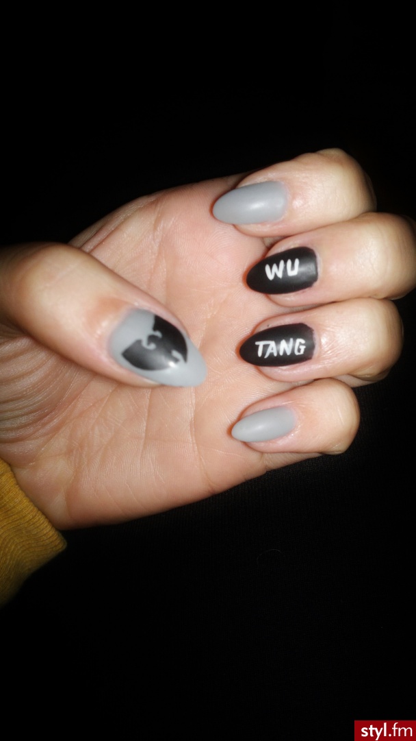 WU <3 - Malowane farbkami Paznokcie