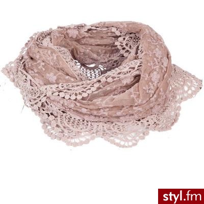 Miso Lace Embroidered Scarf - Polyvore. Pobrano ze strony: http://www.polyvore.com/miso_lace_embroidered_scarf/thing?id=22430870 - Pozostałe Dodatki Moda