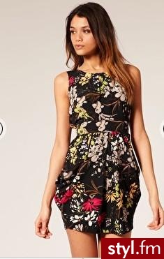 Sukienki Moda