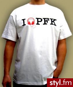 PFK. !PFK!
\"Ha I Pe Ha O Pe
Bez reszty oddany
Przejeb***y
Potencjał niewyczerpany
Chyba w DNA on był mi dany...\"
\"Ha I Pe, Ha O Pe - sprawa nie cierpiąca zwłoki..\"

To mówi samo za siebie... - Pozostałe Ciuchy Moda