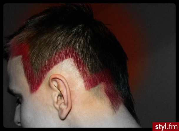Kolejny z wzorów na mojej głowie =] Licze na Oceny i Komantarze xDD - Punk Rock Alternatywne Średnie Fryzury