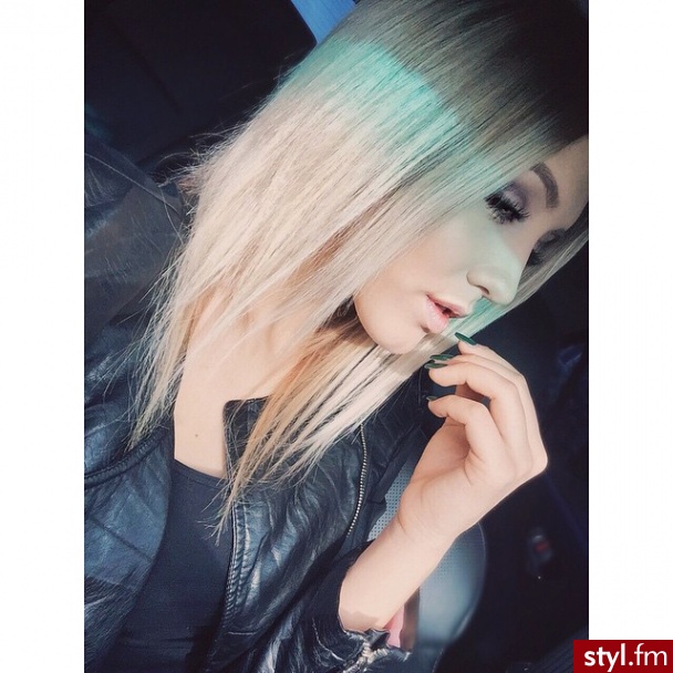Średnie Fryzury