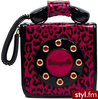 Oryginalny portfelik od Betsey Johnson za 68 dolarów. :) - Gadżety Inne Moda