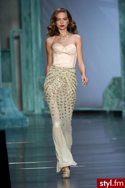 Sukienki Moda