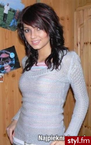 Średnie Fryzury