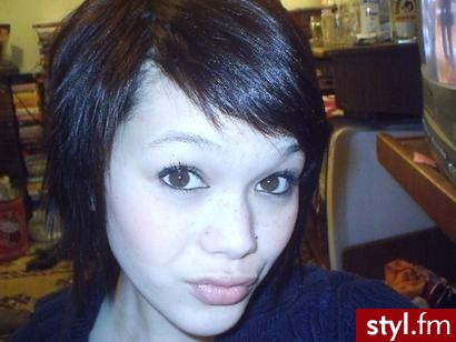 Średnie Fryzury