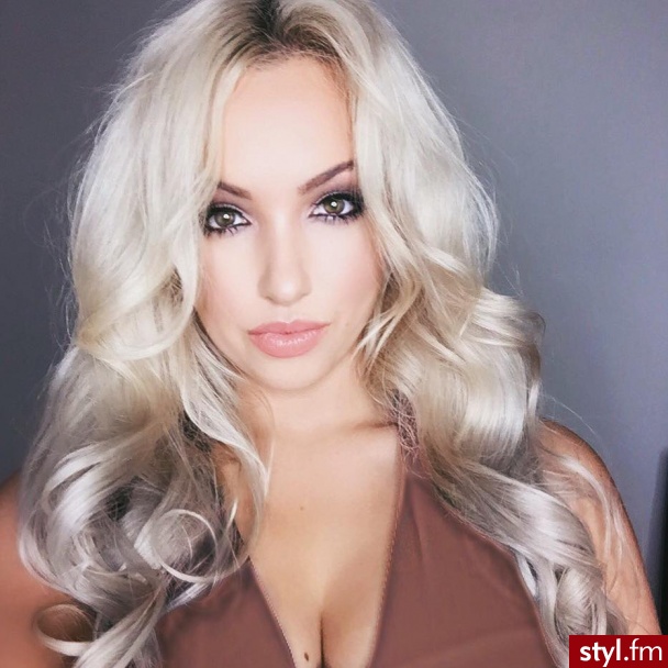 Blond Rozpuszczone Kręcone Na co dzień Długie Fryzury