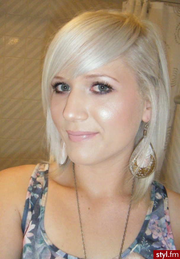 Średnie Fryzury