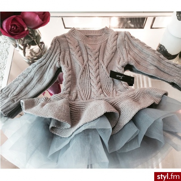 Swetry Ciuchy Moda