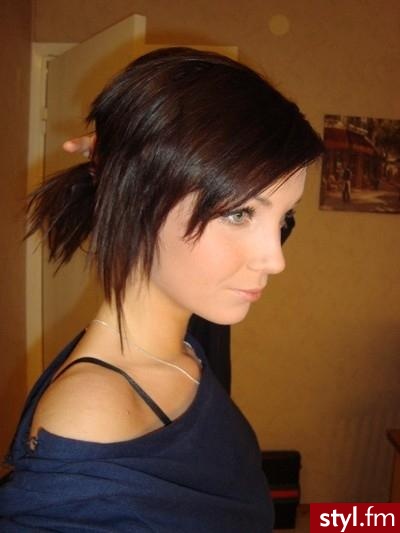 Średnie Fryzury