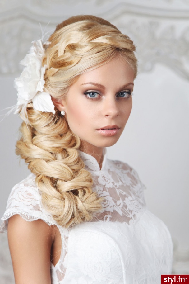 Blond Warkocze Kręcone Ślubne Długie Fryzury
