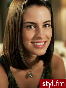 Jessica Lownde - Średnie Fryzury