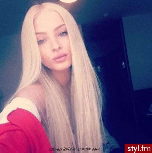 Blond Rozpuszczone Proste Na co dzień Długie Fryzury