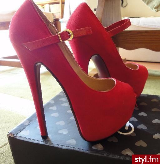 Szpilki Buty Moda