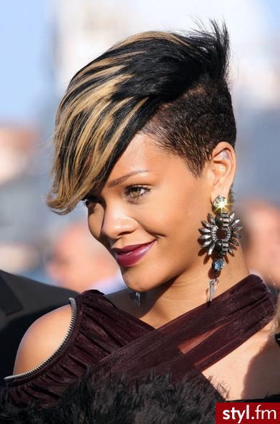 Rihanna - Moda uliczna Inne Moda
