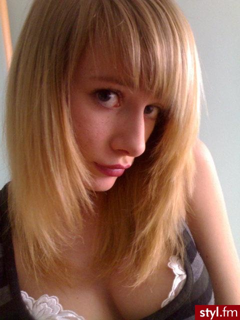 Średnie Fryzury