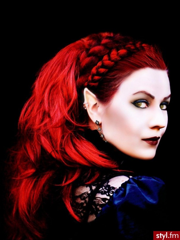 Średnie Fryzury