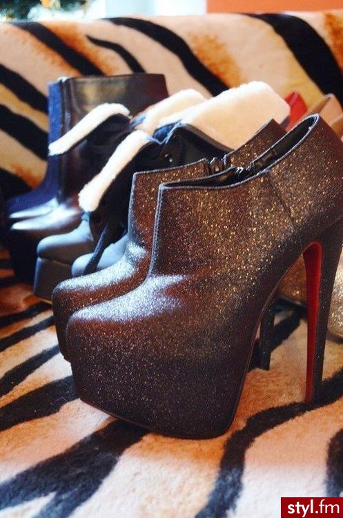 Pozostałe Buty Moda