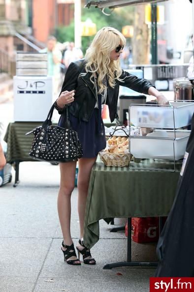 Taylor Momsen - Moda uliczna Inne Moda
