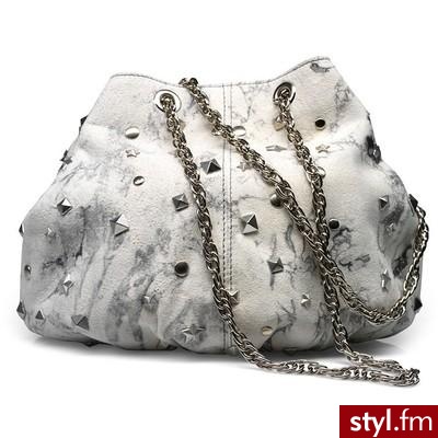 Batik ruskinds posetaske med nitter - Rika - Polyvore. Pobrano ze strony: http://www.polyvore.com/batik_ruskinds_posetaske_med_nitter/thing?id=15074860 - Pozostałe Torebki Moda