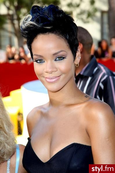 Rihanna - Moda uliczna Inne Moda