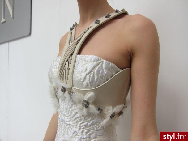 Sukienki Moda